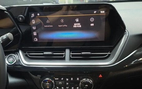 Chevrolet Trax, 2023 год, 2 499 000 рублей, 14 фотография