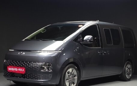 Hyundai Staria, 2023 год, 3 550 000 рублей, 1 фотография