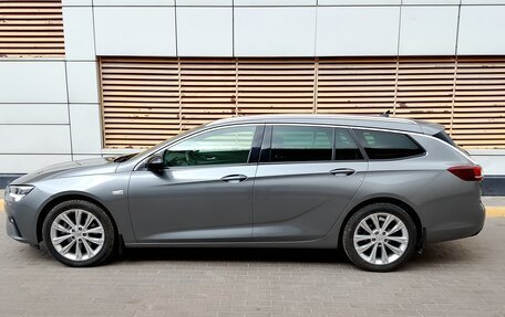 Opel Insignia II рестайлинг, 2021 год, 2 400 000 рублей, 1 фотография