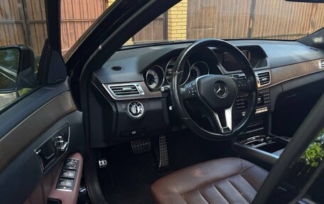 Mercedes-Benz E-Класс, 2015 год, 2 990 000 рублей, 3 фотография