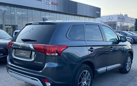 Mitsubishi Outlander III рестайлинг 3, 2019 год, 1 930 000 рублей, 4 фотография