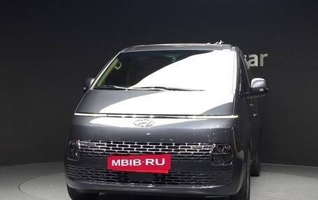 Hyundai Staria, 2023 год, 3 550 000 рублей, 3 фотография