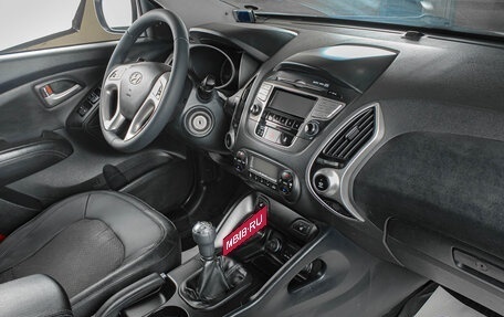 Hyundai ix35 I рестайлинг, 2013 год, 1 099 000 рублей, 11 фотография