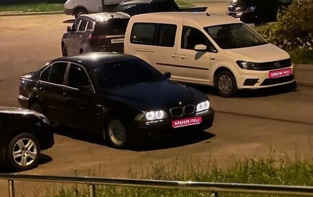 BMW 5 серия, 2002 год, 650 000 рублей, 1 фотография