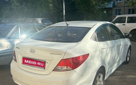Hyundai Solaris II рестайлинг, 2011 год, 690 000 рублей, 1 фотография