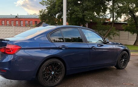 BMW 3 серия, 2018 год, 1 760 000 рублей, 3 фотография