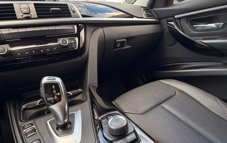 BMW 3 серия, 2018 год, 1 760 000 рублей, 19 фотография