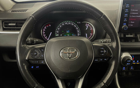 Toyota RAV4, 2021 год, 3 260 000 рублей, 17 фотография