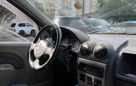 Renault Logan I, 2006 год, 100 000 рублей, 9 фотография