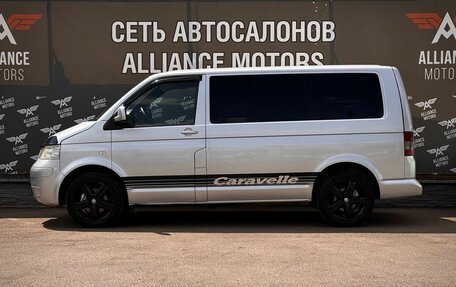 Volkswagen Caravelle T5, 2005 год, 1 050 000 рублей, 4 фотография
