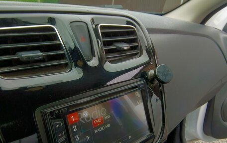 Renault Logan II, 2015 год, 625 000 рублей, 6 фотография