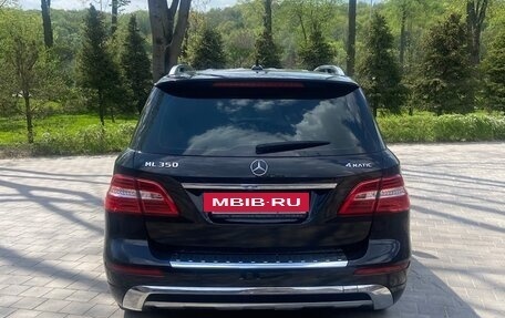 Mercedes-Benz M-Класс, 2013 год, 2 400 000 рублей, 3 фотография