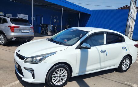KIA Rio IV, 2018 год, 1 050 000 рублей, 4 фотография