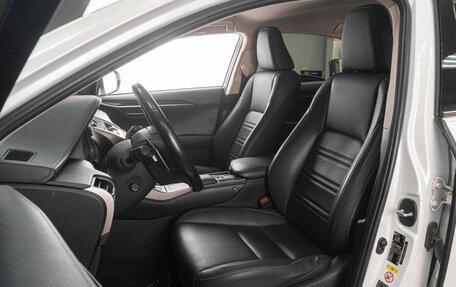 Lexus NX I, 2018 год, 3 159 000 рублей, 16 фотография