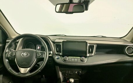 Toyota RAV4, 2017 год, 1 499 000 рублей, 14 фотография