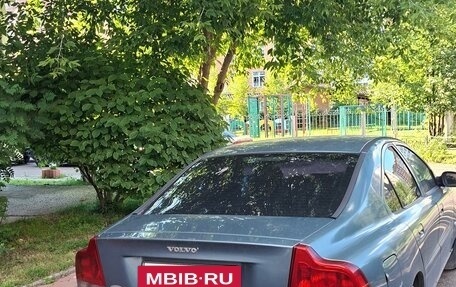 Volvo S60 III, 2001 год, 270 000 рублей, 2 фотография