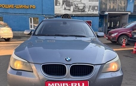 BMW 5 серия, 2003 год, 700 000 рублей, 1 фотография