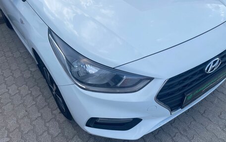 Hyundai Solaris II рестайлинг, 2019 год, 1 412 000 рублей, 4 фотография