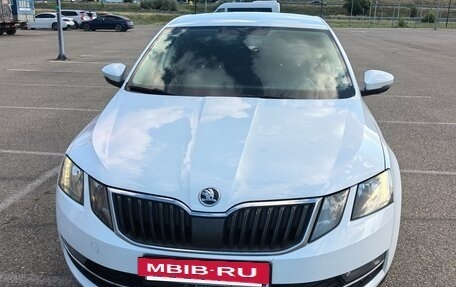 Skoda Octavia, 2017 год, 1 200 000 рублей, 8 фотография