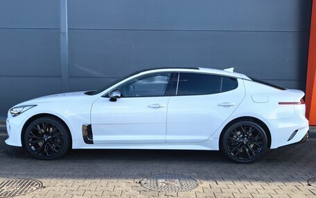 KIA Stinger I, 2018 год, 2 549 000 рублей, 2 фотография