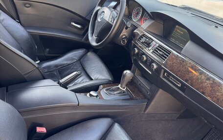 BMW 5 серия, 2003 год, 700 000 рублей, 14 фотография