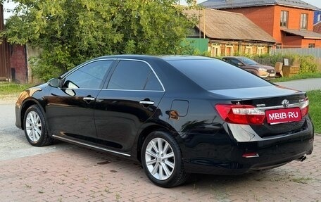 Toyota Camry, 2013 год, 1 690 000 рублей, 5 фотография