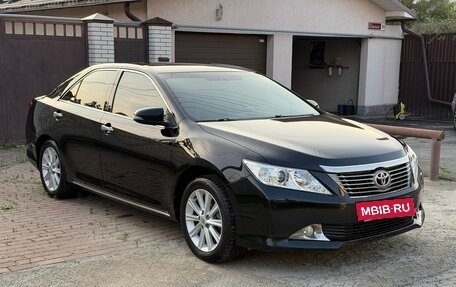 Toyota Camry, 2013 год, 1 690 000 рублей, 3 фотография