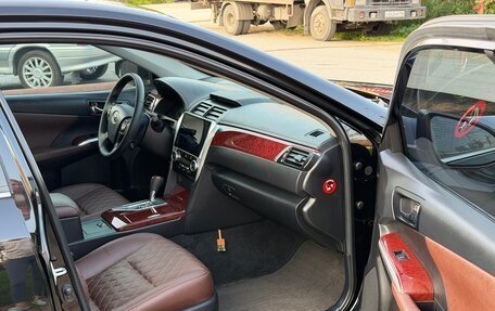 Toyota Camry, 2013 год, 1 690 000 рублей, 12 фотография