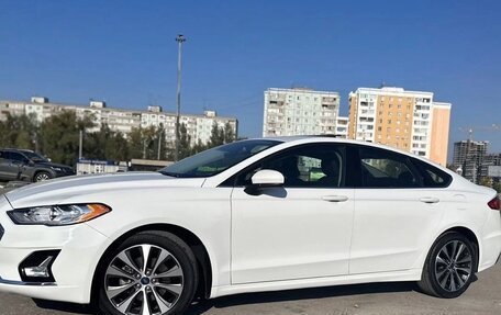 Ford Fusion (North America) II, 2019 год, 1 600 000 рублей, 2 фотография