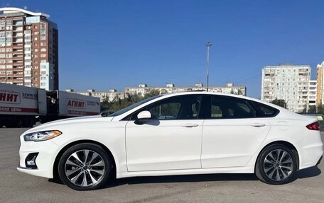 Ford Fusion (North America) II, 2019 год, 1 600 000 рублей, 4 фотография