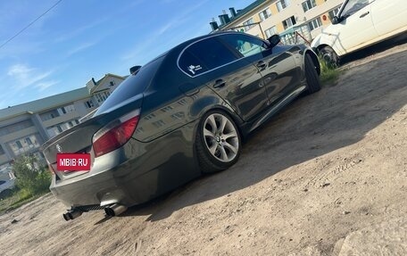 BMW 5 серия, 2005 год, 800 000 рублей, 8 фотография