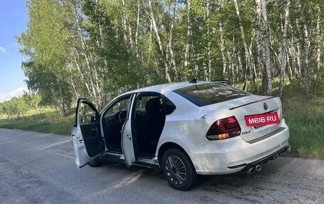 Volkswagen Polo VI (EU Market), 2018 год, 750 000 рублей, 4 фотография