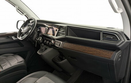 Volkswagen Multivan T6 рестайлинг, 2022 год, 6 500 000 рублей, 11 фотография