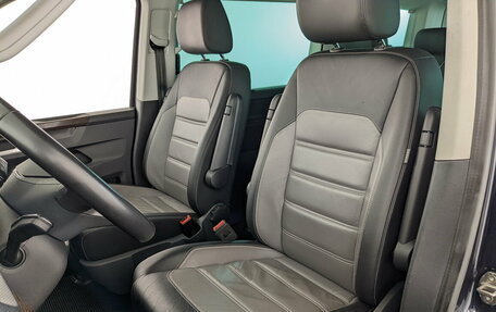Volkswagen Multivan T6 рестайлинг, 2022 год, 6 500 000 рублей, 22 фотография