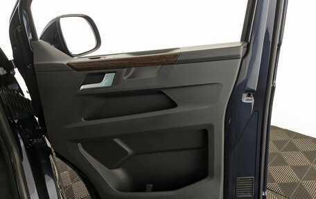 Volkswagen Multivan T6 рестайлинг, 2022 год, 6 500 000 рублей, 26 фотография