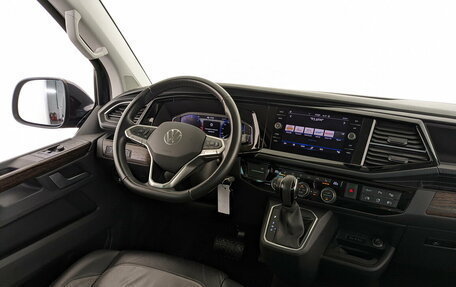 Volkswagen Multivan T6 рестайлинг, 2022 год, 6 500 000 рублей, 27 фотография