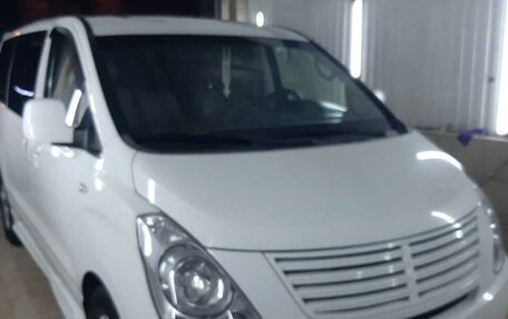 Hyundai Grand Starex Grand Starex I рестайлинг 2, 2008 год, 1 290 000 рублей, 2 фотография