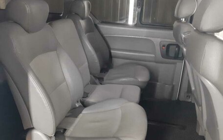 Hyundai Grand Starex Grand Starex I рестайлинг 2, 2008 год, 1 290 000 рублей, 10 фотография