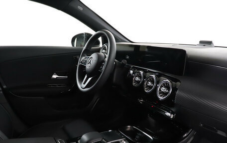 Mercedes-Benz A-Класс, 2020 год, 3 149 000 рублей, 10 фотография