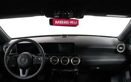 Mercedes-Benz A-Класс, 2020 год, 3 149 000 рублей, 13 фотография