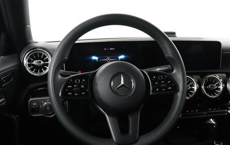 Mercedes-Benz A-Класс, 2020 год, 3 149 000 рублей, 19 фотография