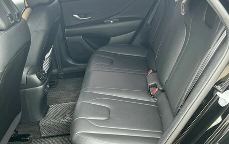 Hyundai Elantra, 2024 год, 2 200 000 рублей, 12 фотография