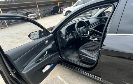 Hyundai Elantra, 2024 год, 2 200 000 рублей, 16 фотография