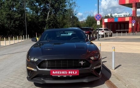 Ford Mustang VI рестайлинг, 2019 год, 3 700 000 рублей, 3 фотография
