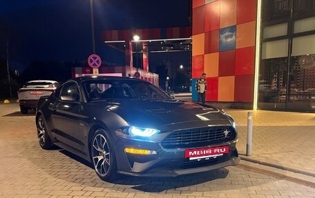 Ford Mustang VI рестайлинг, 2019 год, 3 700 000 рублей, 25 фотография