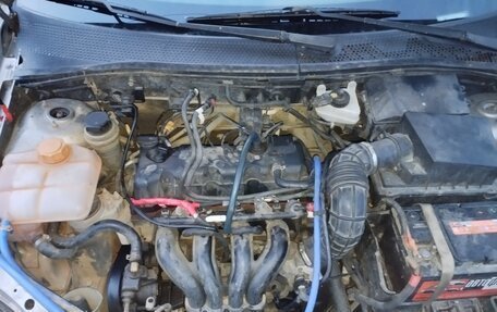 Ford Focus IV, 2004 год, 180 000 рублей, 14 фотография