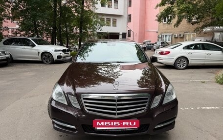 Mercedes-Benz E-Класс, 2012 год, 2 200 000 рублей, 2 фотография