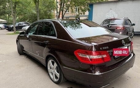 Mercedes-Benz E-Класс, 2012 год, 2 200 000 рублей, 6 фотография