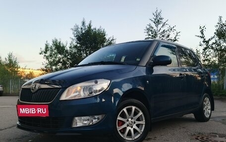 Skoda Fabia II, 2013 год, 590 000 рублей, 2 фотография
