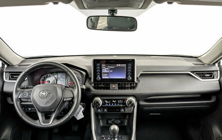 Toyota RAV4, 2021 год, 2 950 000 рублей, 14 фотография